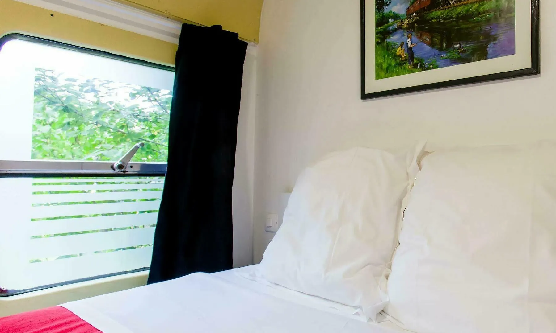 Les Gites Du Picasso Lanester Hotel